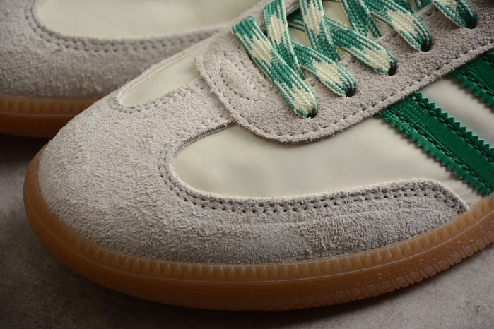 ad low-top sneaker 23031316