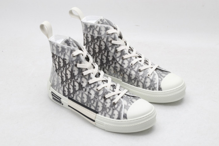 dr b23 homme kaws h903p161