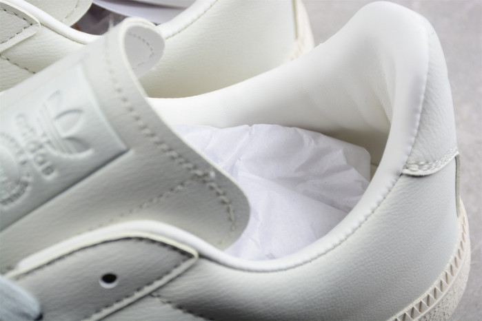 ad low-top sneaker 2303139