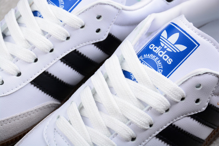 ad low-top sneaker 2303133