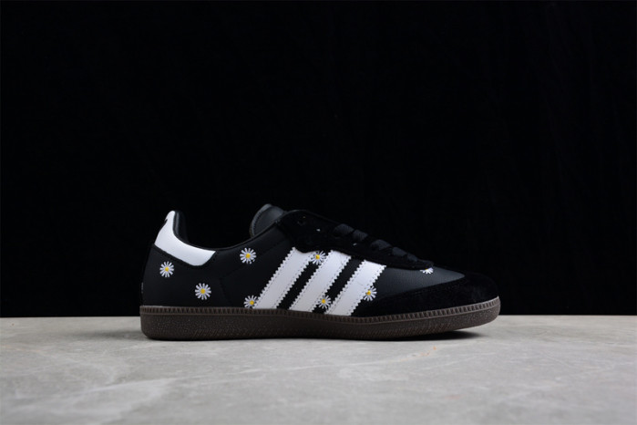 ad low-top sneaker 2303134