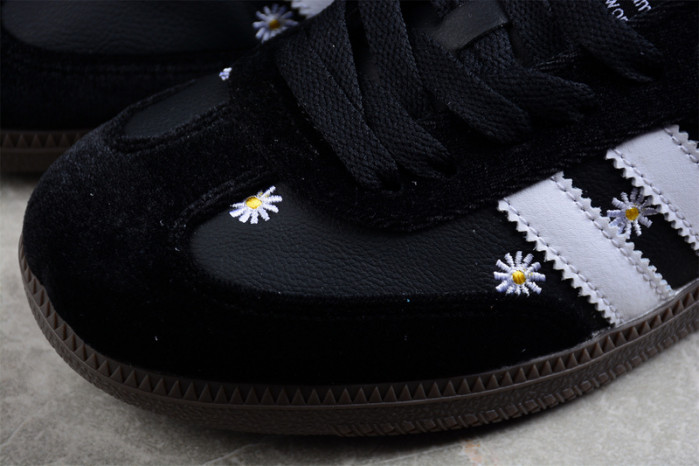 ad low-top sneaker 2303134