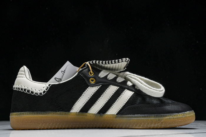 ad low-top sneaker gazelle indoor ie0580