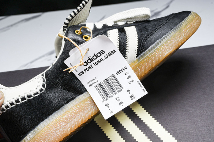 ad low-top sneaker gazelle indoor ie0580