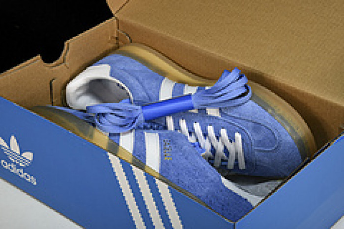 ad low-top sneaker gazelle indoor hq8717