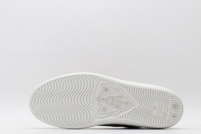 gi ace embroidered low-top sneaker h903p144