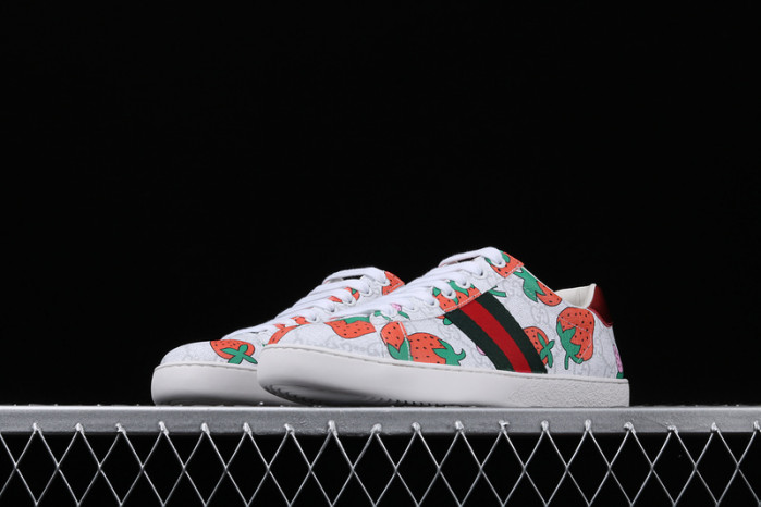 gi ace embroidered low-top sneaker h903p114