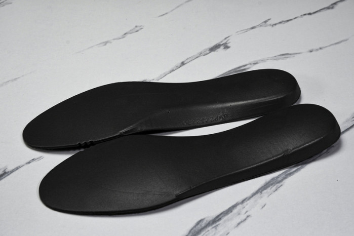 of be right back sneakers ob6