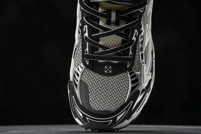 of be right back sneakers ob8